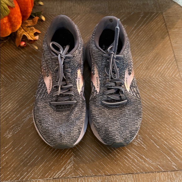 Brooks Adrenaline 21 Running Shoes - Picture 2 of 7